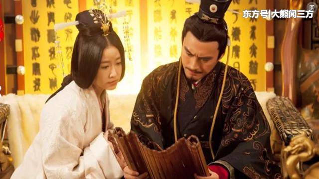 名车接送孩子扎堆,这样好不好|IM电竞平台