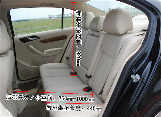 IM电竞平台_“歹徒”来了我不慌!——渑池县实验幼儿园开展反恐防暴演练活动(图1) IM电竞官网