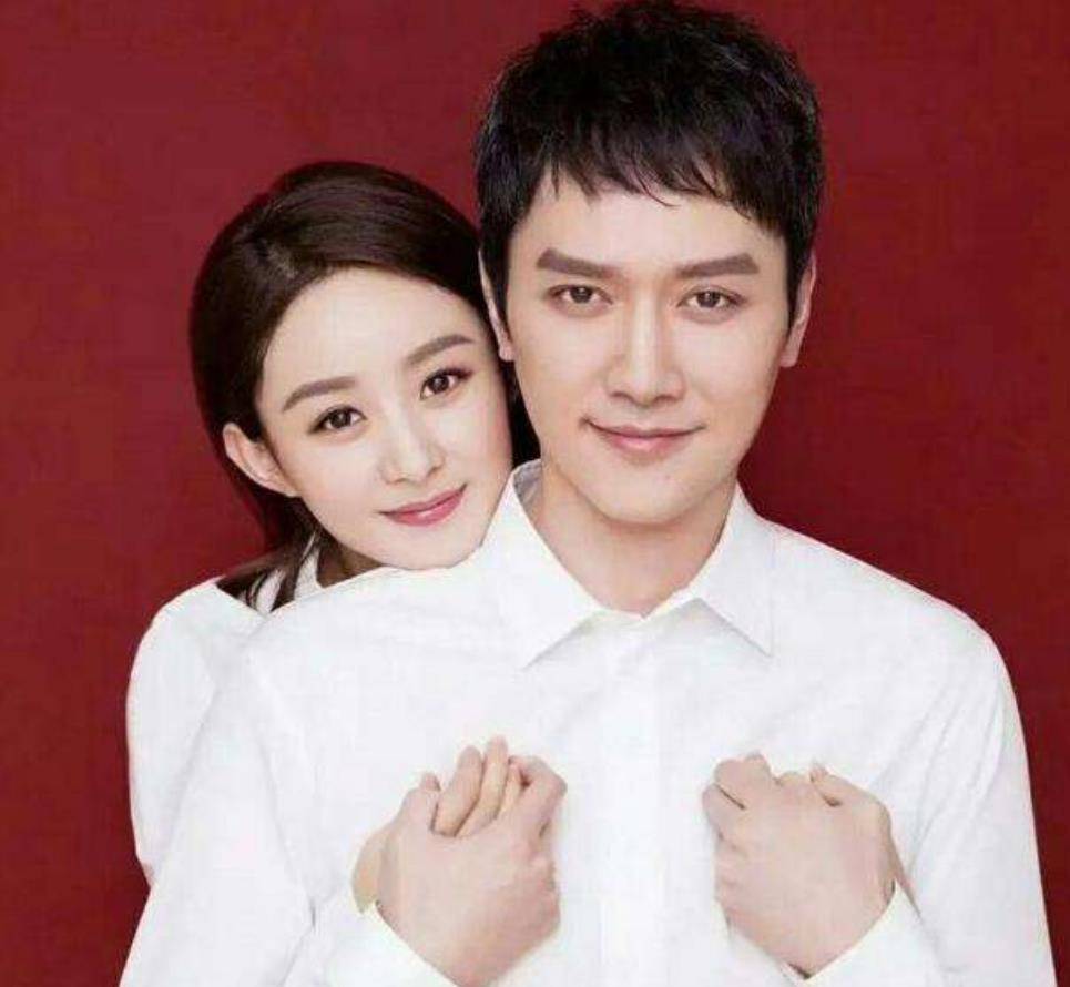 IM电竞平台|
明星“官宣恋情”时的照片什么样？唐嫣童趣 鹿晗甜蜜 戚薇的最霸气(图5)