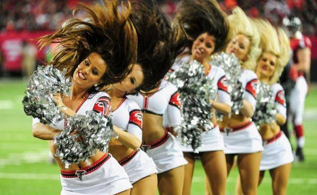 
NBA为何克制球员和啦啦队员接触 一巨星染艾滋 导致全队要检查‘IM电竞官网’(图3)