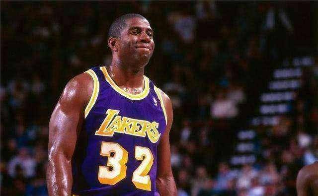 
NBA为何克制球员和啦啦队员接触 一巨星染艾滋 导致全队要检查‘IM电竞官网’(图6)