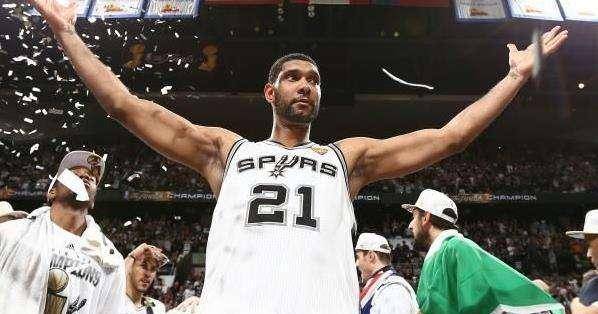 
NBA为何克制球员和啦啦队员接触 一巨星染艾滋 导致全队要检查‘IM电竞官网’(图9)