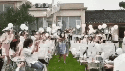 
两位顶流神颜男明星竟然偷偷举行了婚礼？这对的cp粉终于实现了梦想…‘IM电竞官网’(图8)