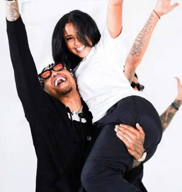 
乌布雷未婚妻有多美？身材颜值堪称完美 球迷：哈登前女友‘IM电竞官网’(图8)