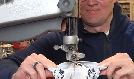 IM电竞平台|
耐克鞋为啥贵的这么义正辞严?切开之后 网友:贵有贵的原理(图2) IM电竞平台|
耐克鞋为啥贵的这么义正辞严?切开之后 网友:贵有贵的原理(图2)