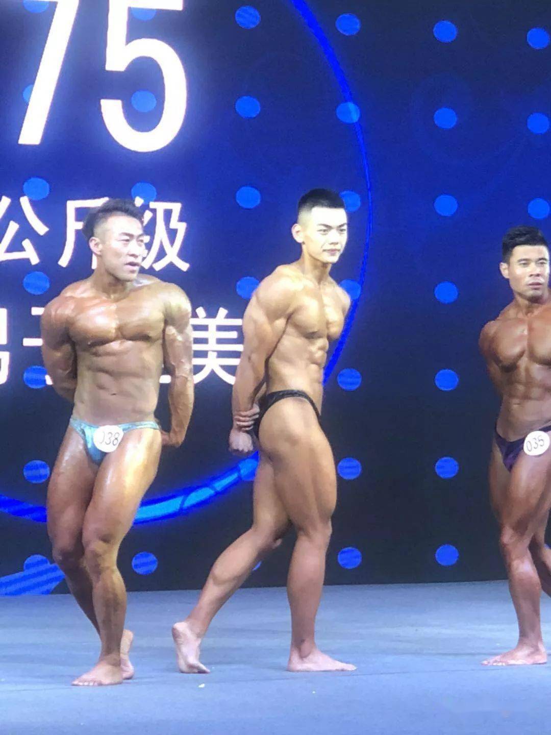 【IM电竞官网】
20岁宁夏小伙练就一身肌肉,收获迷妹无数!(图11)