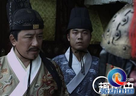 半场-中国1-0捷克,范晓冬破门谭龙错失单刀【IM电竞】(图4) IM电竞