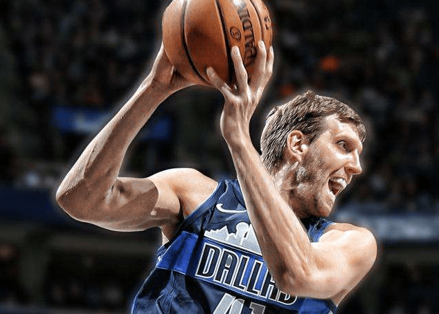 IM电竞_
NBA最节俭的巨星！身价16亿低调从不炫富 只想打球拒绝私生活(图1)