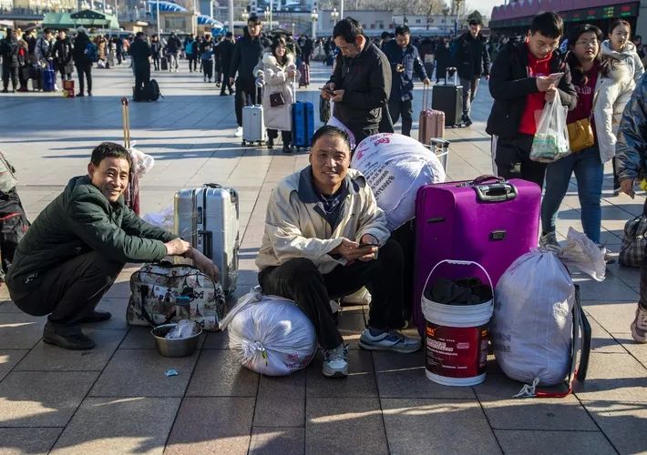 【IM电竞】成都市站东小学:非遗进课堂邂逅活字印刷术(图1) IM电竞